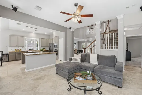 $649,999 | 23 Sparklewood Place, The Woodlands, TX 77381