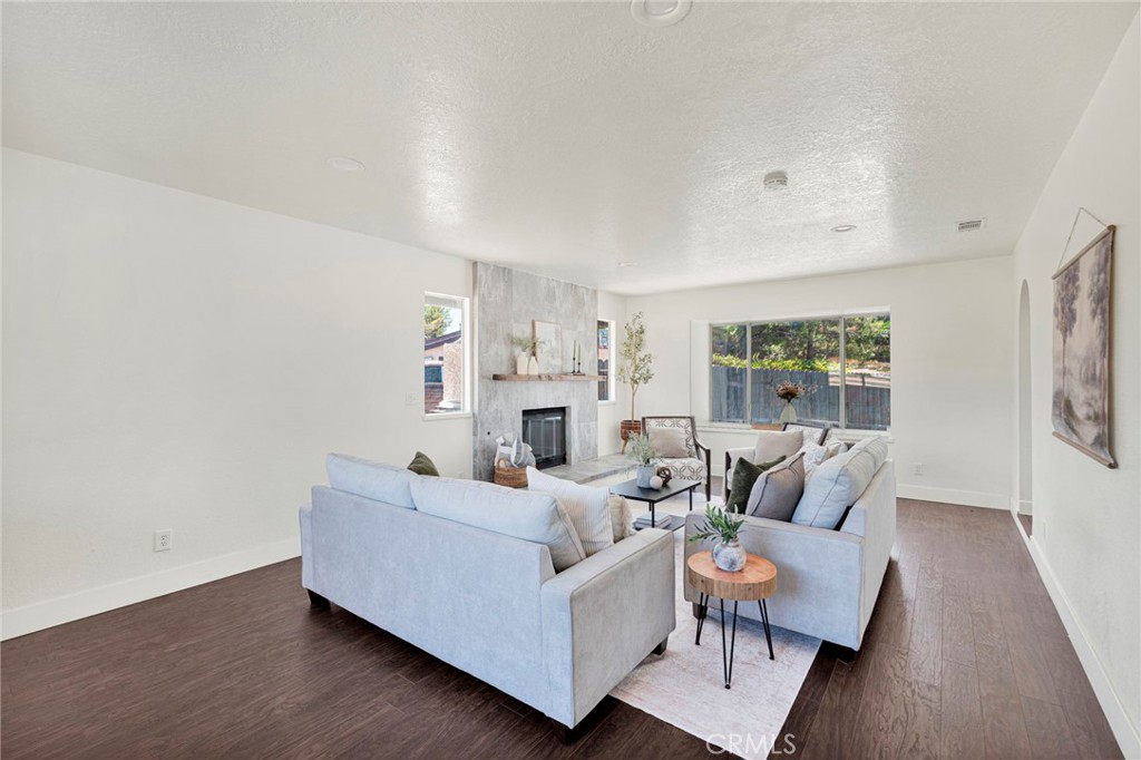 14204 Tehachapi Road Apple Valley, CA 92307 - Photo 8 of 72