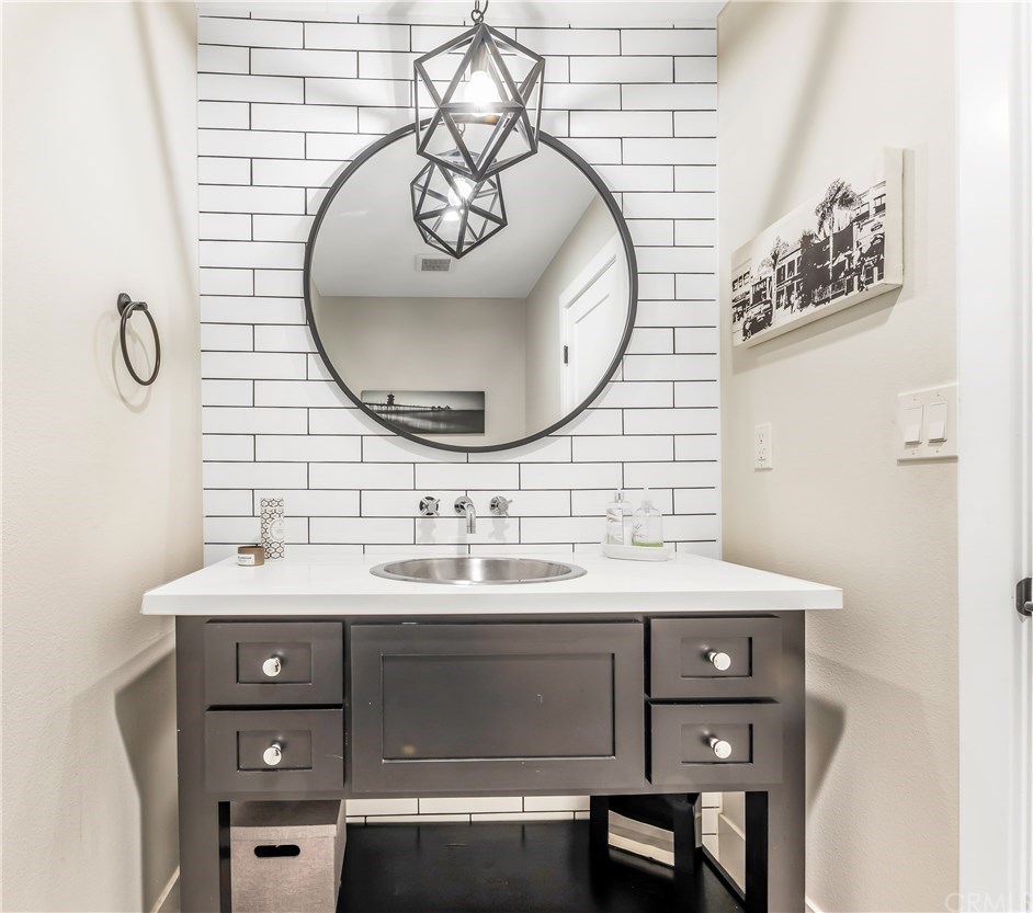 720 Sandpiper Drive Seal Beach, CA 90740 - Photo 36 of 69 Powder room on main floor. Guest bathroom.