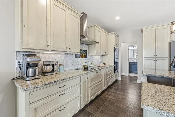 $725,000 | 5803 Forest Drive, Hillsboro, MO 63050