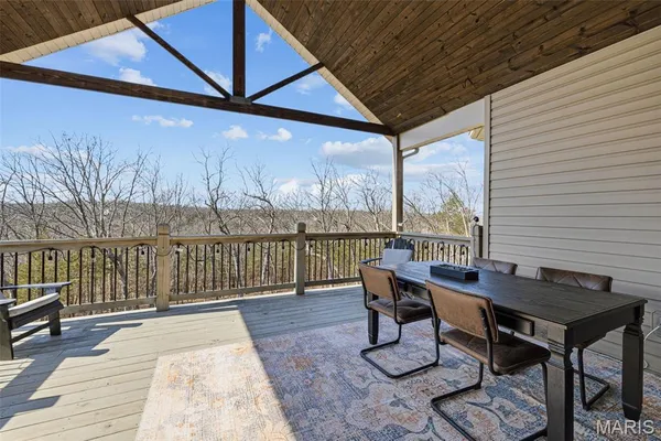 $725,000 | 5803 Forest Drive, Hillsboro, MO 63050