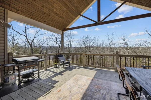 $725,000 | 5803 Forest Drive, Hillsboro, MO 63050