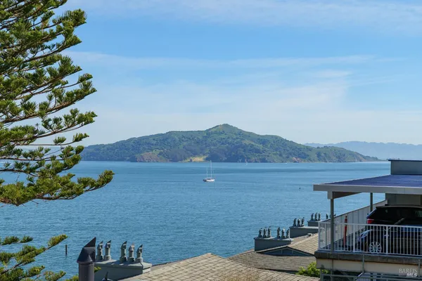 $795,000 | 202 South Street, Unit 6, Sausalito, CA 94965