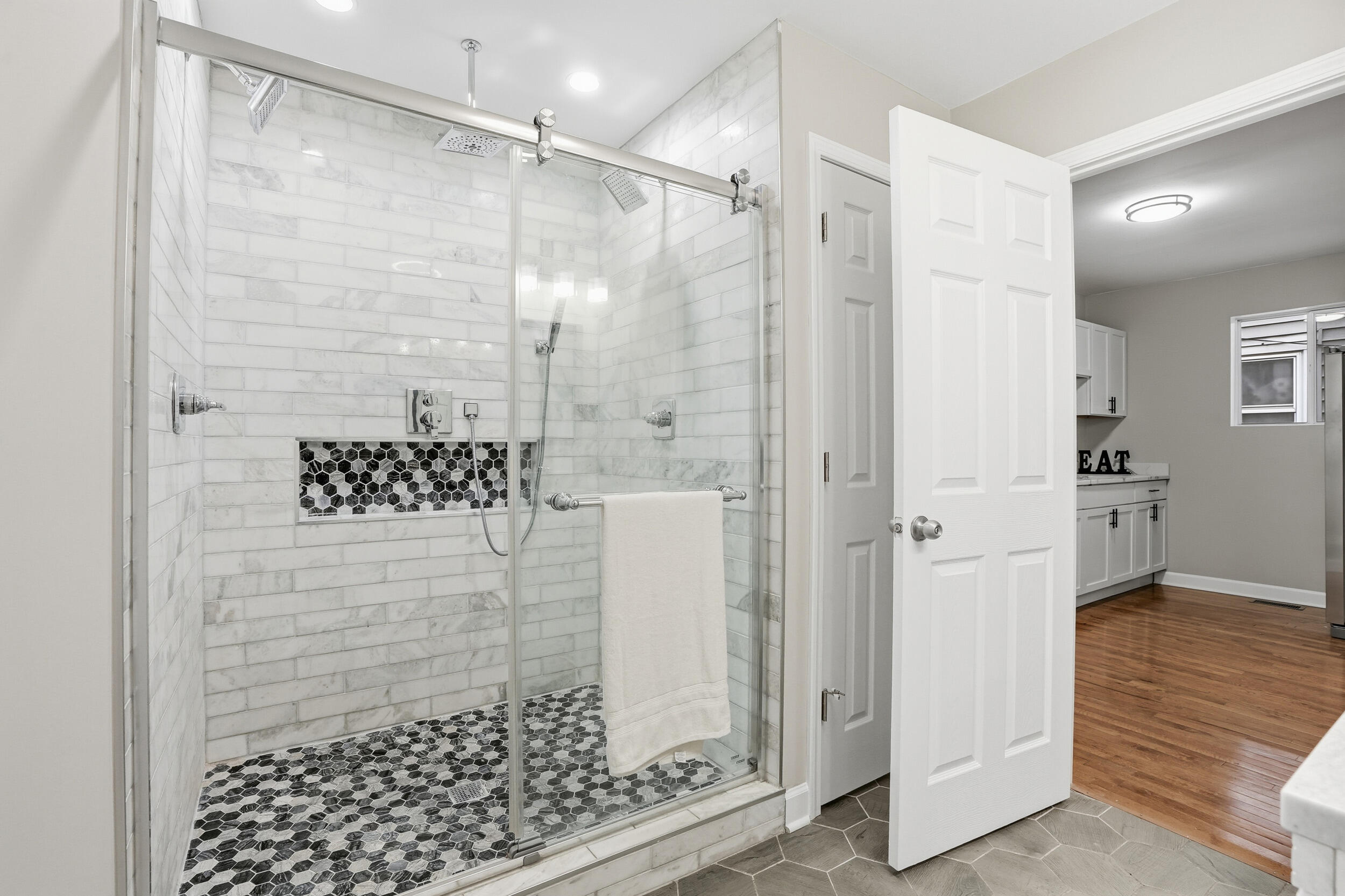 2406 Birch Avenue Whiting, IN 46394 - Photo 15 of 16 a bathroom with a shower