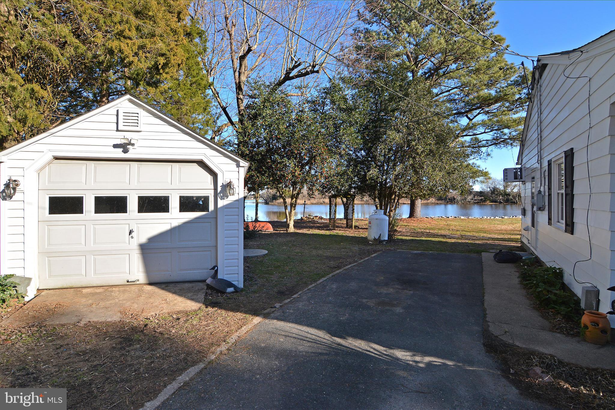 5134 Paw Paw Road Cambridge, MD 21613 - Photo 28 of 32 Garage/shed