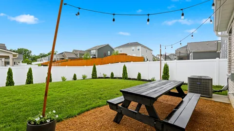 $585,000 | 854 Nightingale Avenue, Hendersonville, TN 37075