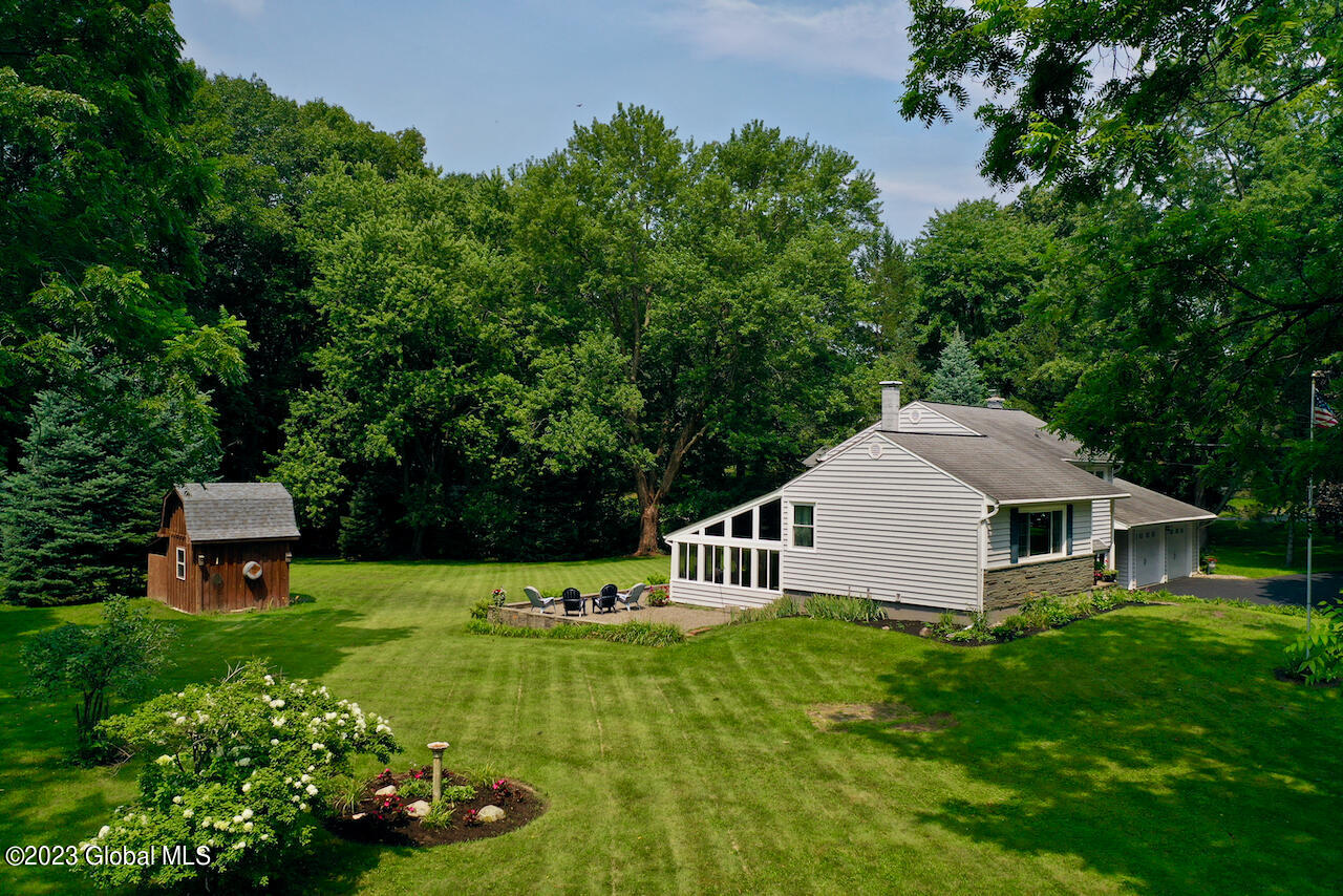 8 Dutch Meadow Road Rexford, NY 12148 - Photo 4 of 38 3