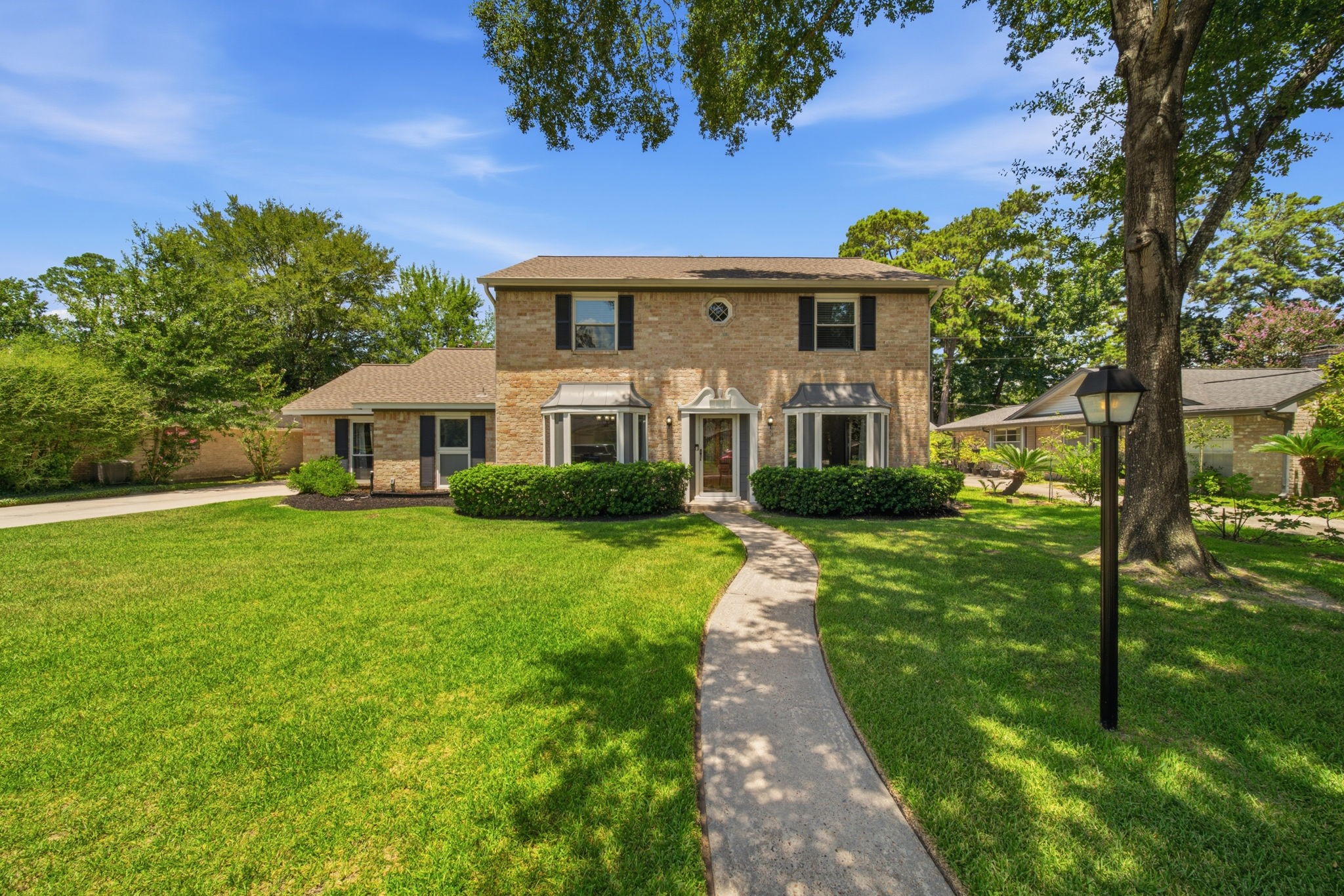 626 Magic Oaks Drive Spring, TX 77388 - Photo 2 of 45 Gallery Image 2