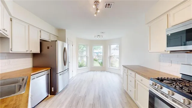 $282,000 | 361 Evergreen Drive, Destrehan, LA 70047