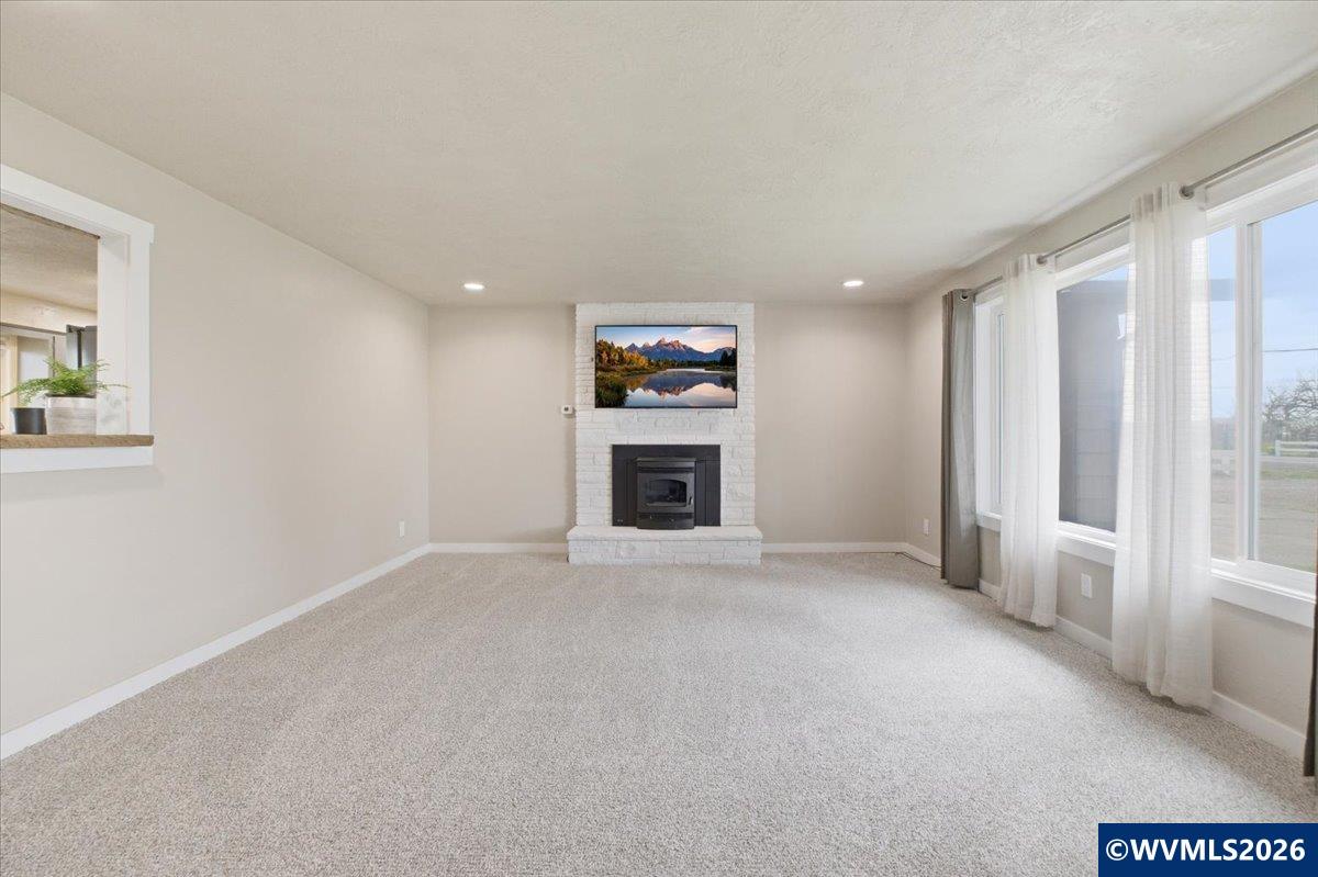5171 Lardon Road Northeast Salem, OR 97305 - Photo 6 of 50 Gallery Image 6