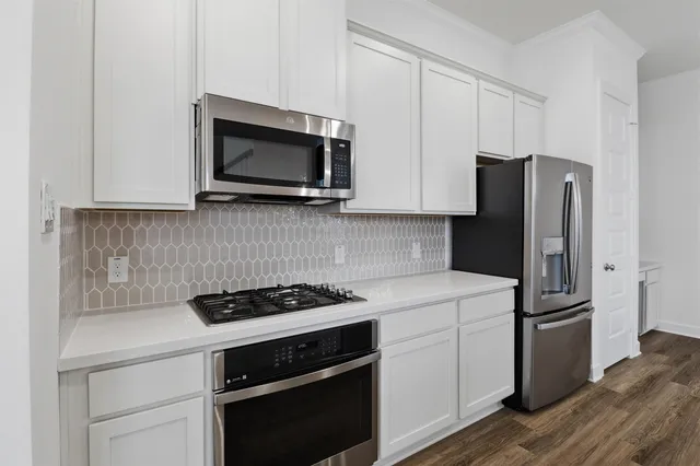 $2,399 | 11404 Irish River Drive, Houston, TX 77047