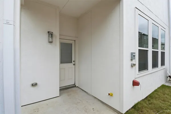 $2,399 | 11404 Irish River Drive, Houston, TX 77047