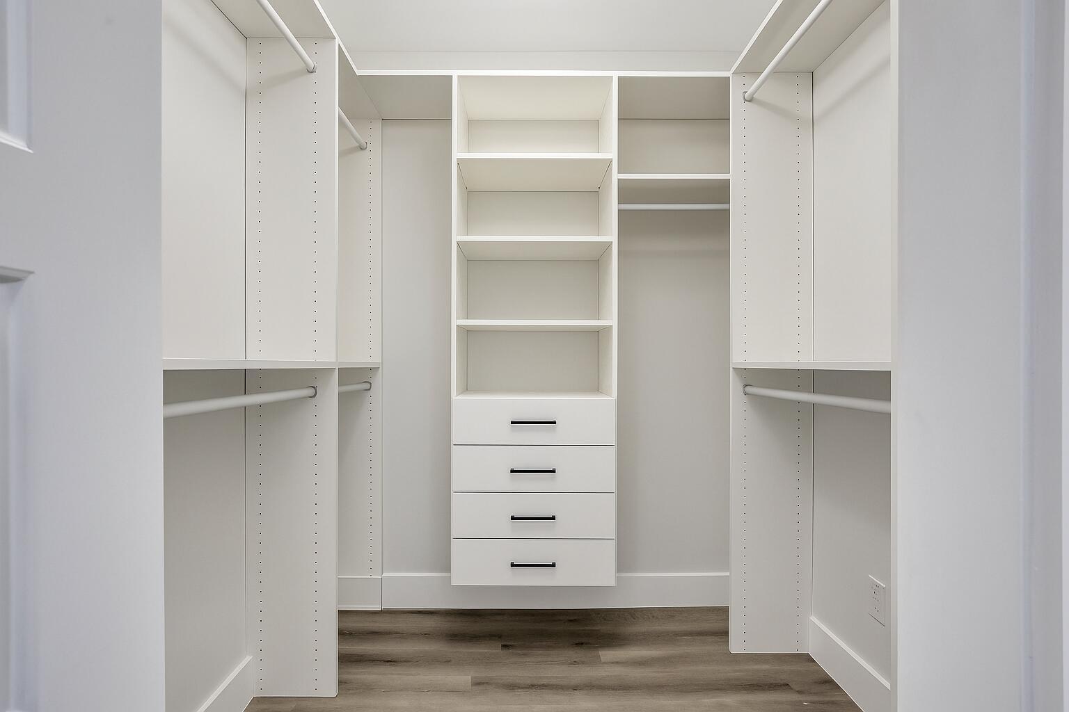 3505 Oaks Way, Unit 204 Pompano Beach, FL 33069 - Photo 19 of 36 Primary Closet