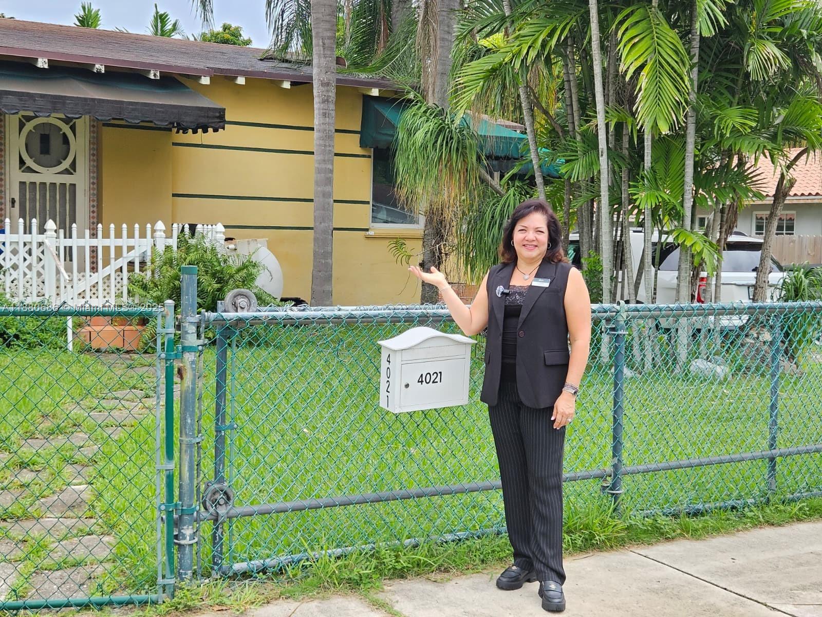 4021 Southwest 6th Street Miami, FL 33134 - Photo 14 of 14 a view of a back yard