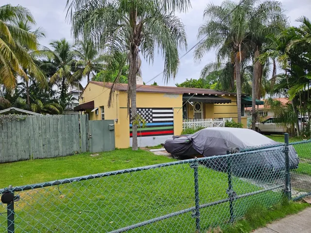 $925,000 | 4021 Southwest 6th Street, Miami, FL 33134