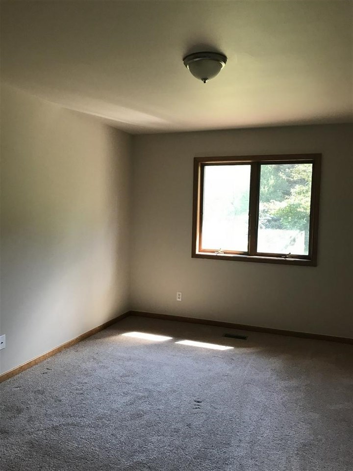 4500 North Center Road Flint, MI 48506 - Photo 15 of 22 21504887-14.JPG