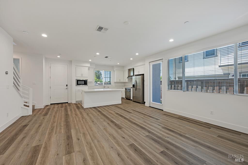 2773 Bellevue Ranch Santa Rosa, CA 95407 - Photo 10 of 24 Family Room
