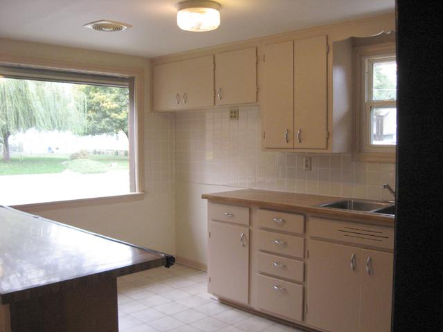 3314 North Vista Road Spokane Valley, WA 99212 - Photo 2 of 9