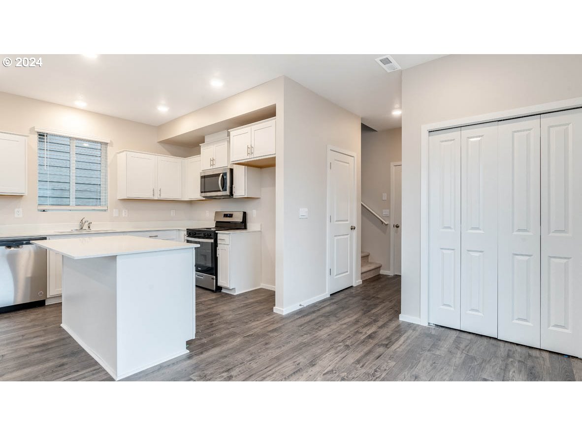2293 30th Place Springfield, OR 97477 - Photo 14 of 30