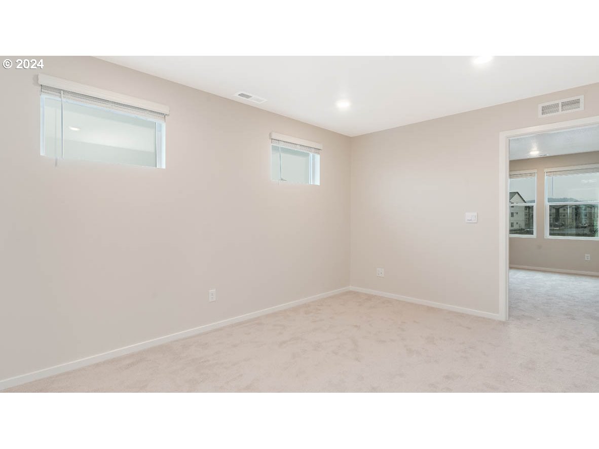 2293 30th Place Springfield, OR 97477 - Photo 16 of 30