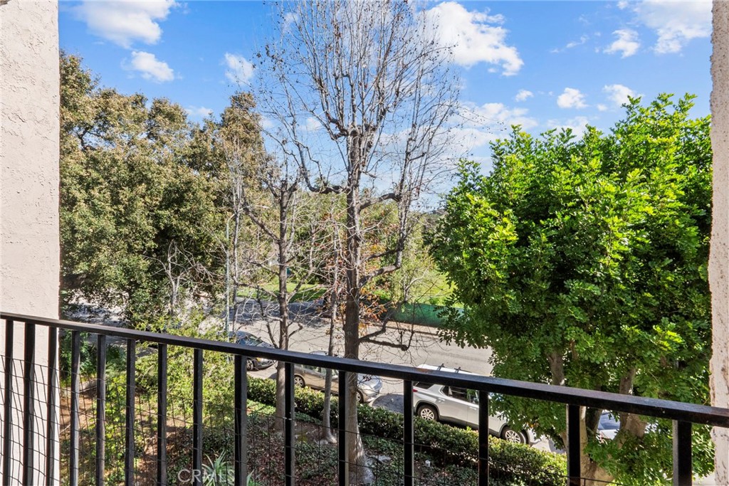 1401 Valley View Road, Unit 334 Glendale, CA 91202 - Photo 20 of 25