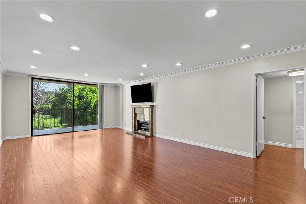 1401 Valley View Road, Unit 334 Glendale, CA 91202 - Photo 2 of 25