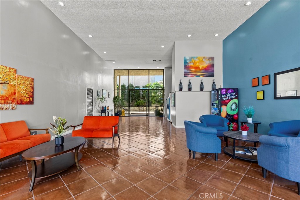 1401 Valley View Road, Unit 334 Glendale, CA 91202 - Photo 22 of 25