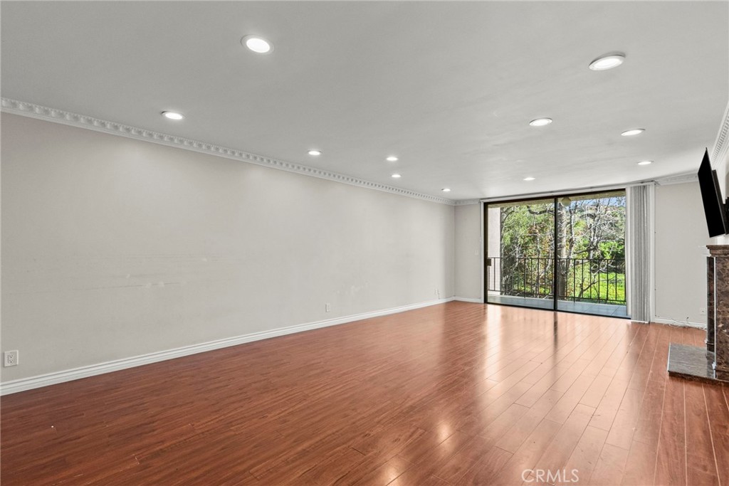 1401 Valley View Road, Unit 334 Glendale, CA 91202 - Photo 3 of 25