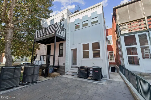 $1,074,900 | 1827 North Capitol Street Northeast, Washington, DC 20002