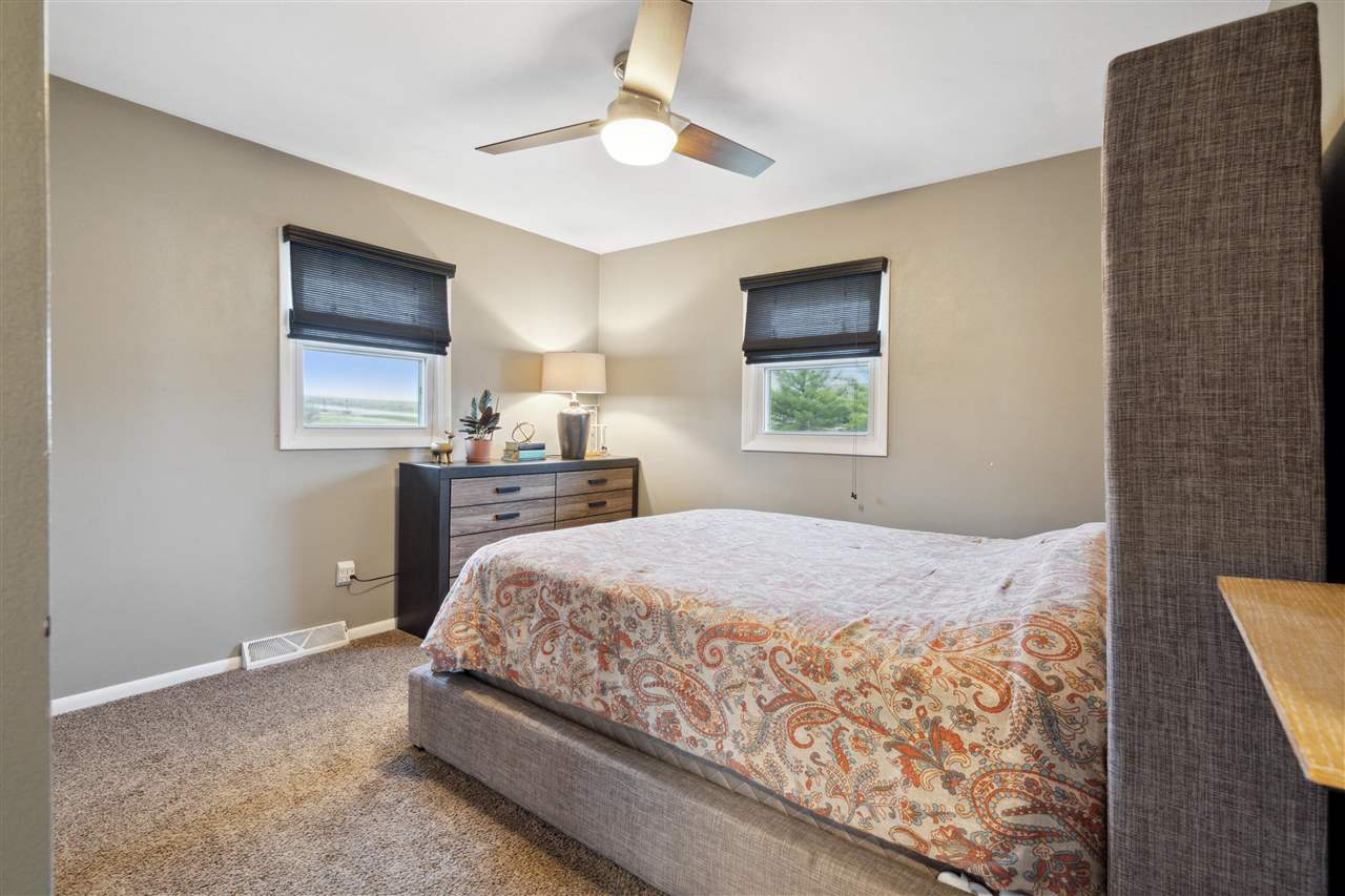 7104 Selzer Road Southwest Fairfax, IA 52228 - Photo 17 of 33 Gallery Image 17