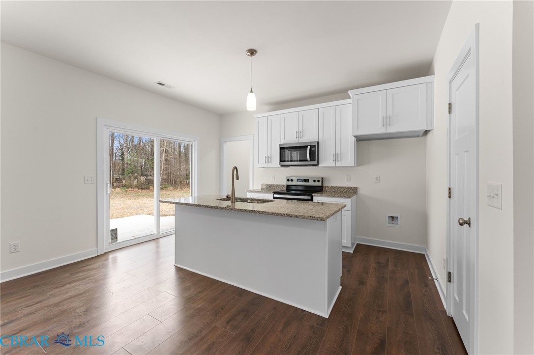 8986 Marlfield Road Gloucester, VA 23061 - Photo 4 of 34