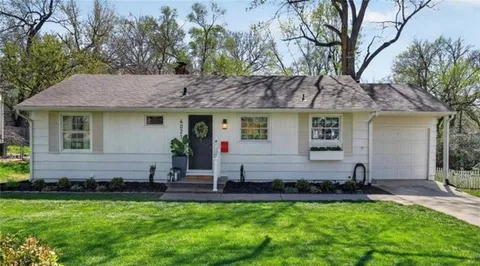 $515,000 | 4021 West 73rd Terrace, Prairie Village, KS 66208