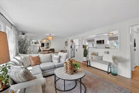 $515,000 | 4021 West 73rd Terrace, Prairie Village, KS 66208