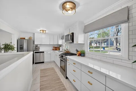 $515,000 | 4021 West 73rd Terrace, Prairie Village, KS 66208