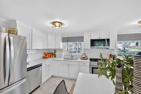 $515,000 | 4021 West 73rd Terrace, Prairie Village, KS 66208