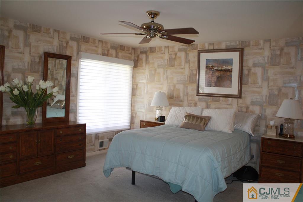 39 Crown Road Somerset, NJ 08873 - Photo 6 of 14 Gallery Image 6