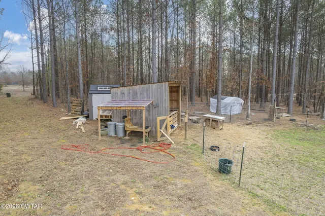 a view of a dry yard