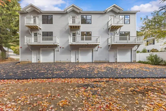 $450,000 | 162 West Street, Unit 1, Essex Junction, VT 05452