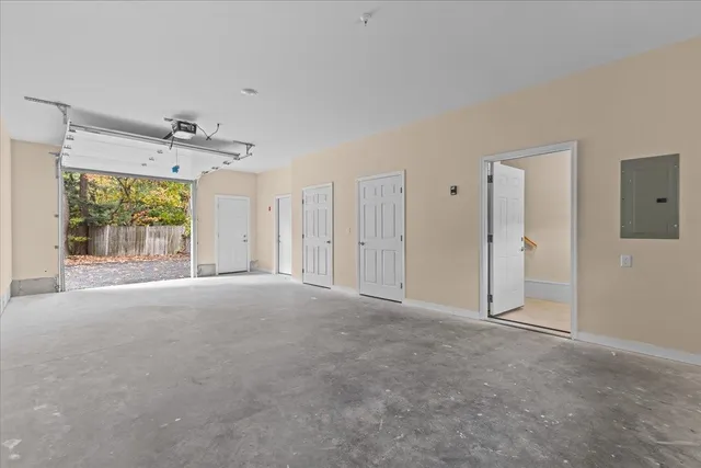 $450,000 | 162 West Street, Unit 1, Essex Junction, VT 05452