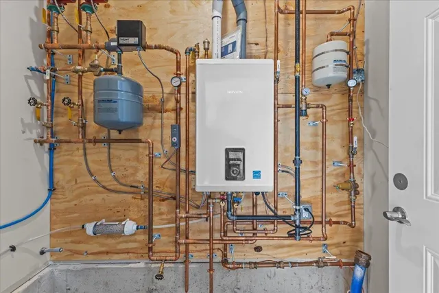 $450,000 | 162 West Street, Unit 1, Essex Junction, VT 05452