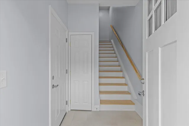 $450,000 | 162 West Street, Unit 1, Essex Junction, VT 05452