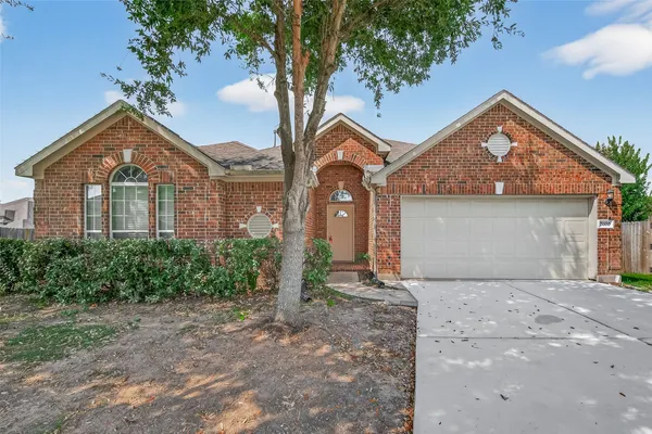$2,100 | 2000 Water Trace Court, Richmond, TX 77469