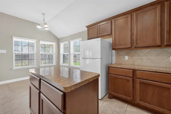 $2,100 | 2000 Water Trace Court, Richmond, TX 77469