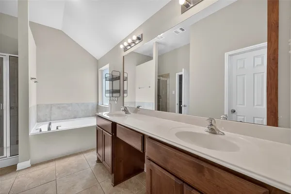 $2,100 | 2000 Water Trace Court, Richmond, TX 77469