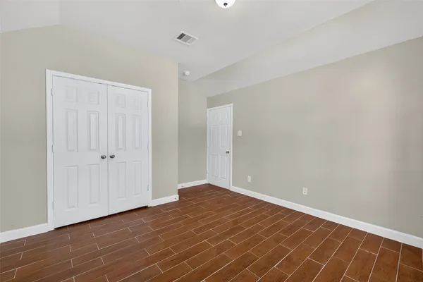 $2,100 | 2000 Water Trace Court, Richmond, TX 77469