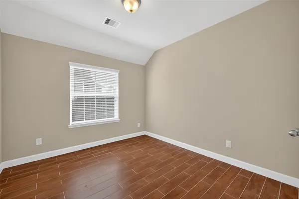 $2,100 | 2000 Water Trace Court, Richmond, TX 77469