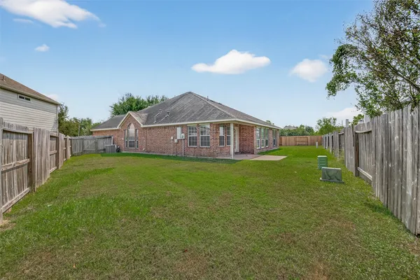 $2,100 | 2000 Water Trace Court, Richmond, TX 77469
