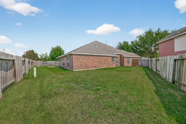 $2,100 | 2000 Water Trace Court, Richmond, TX 77469