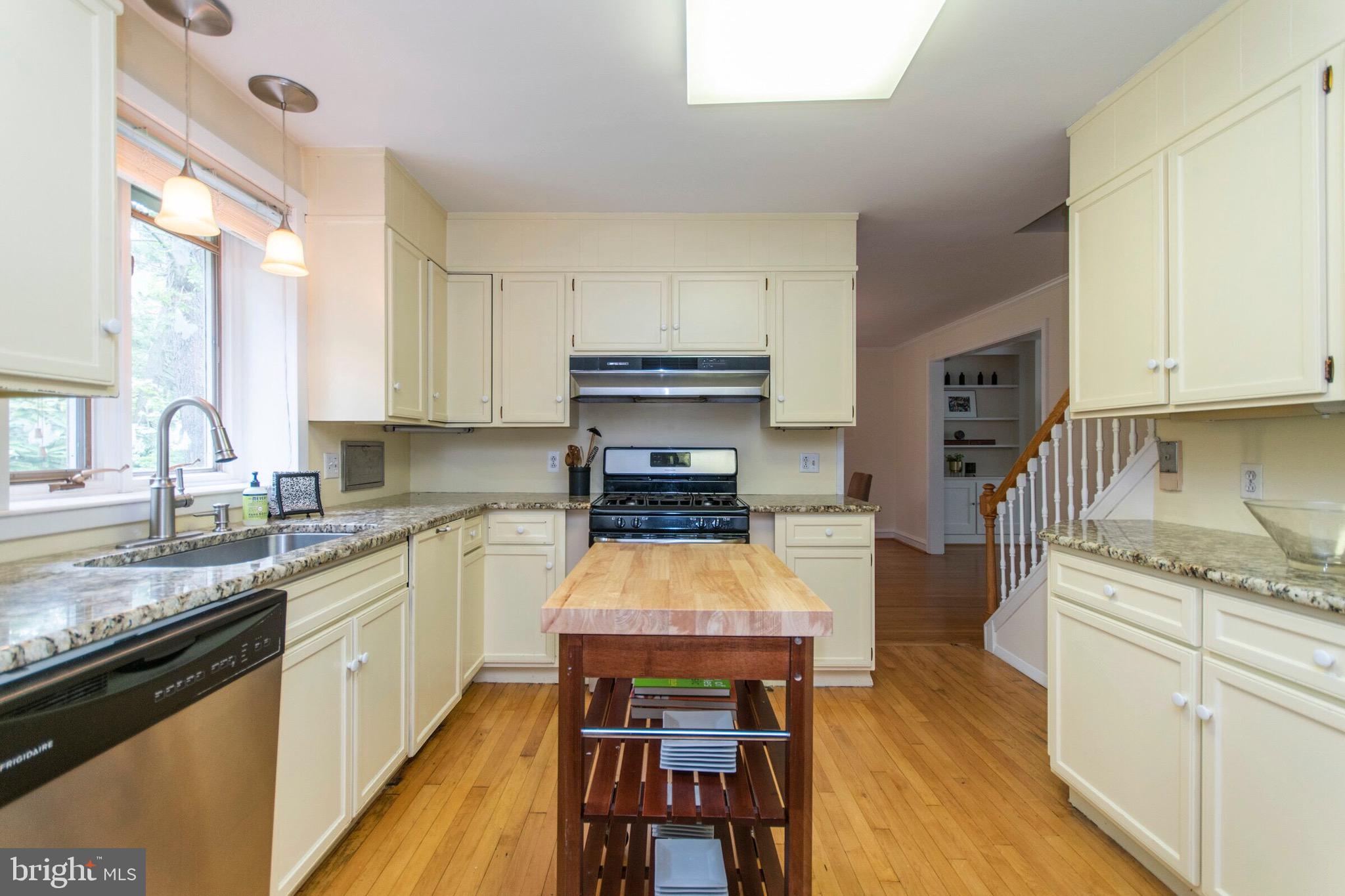 958 Leopard Road Rydal, PA 19046 - Photo 12 of 52