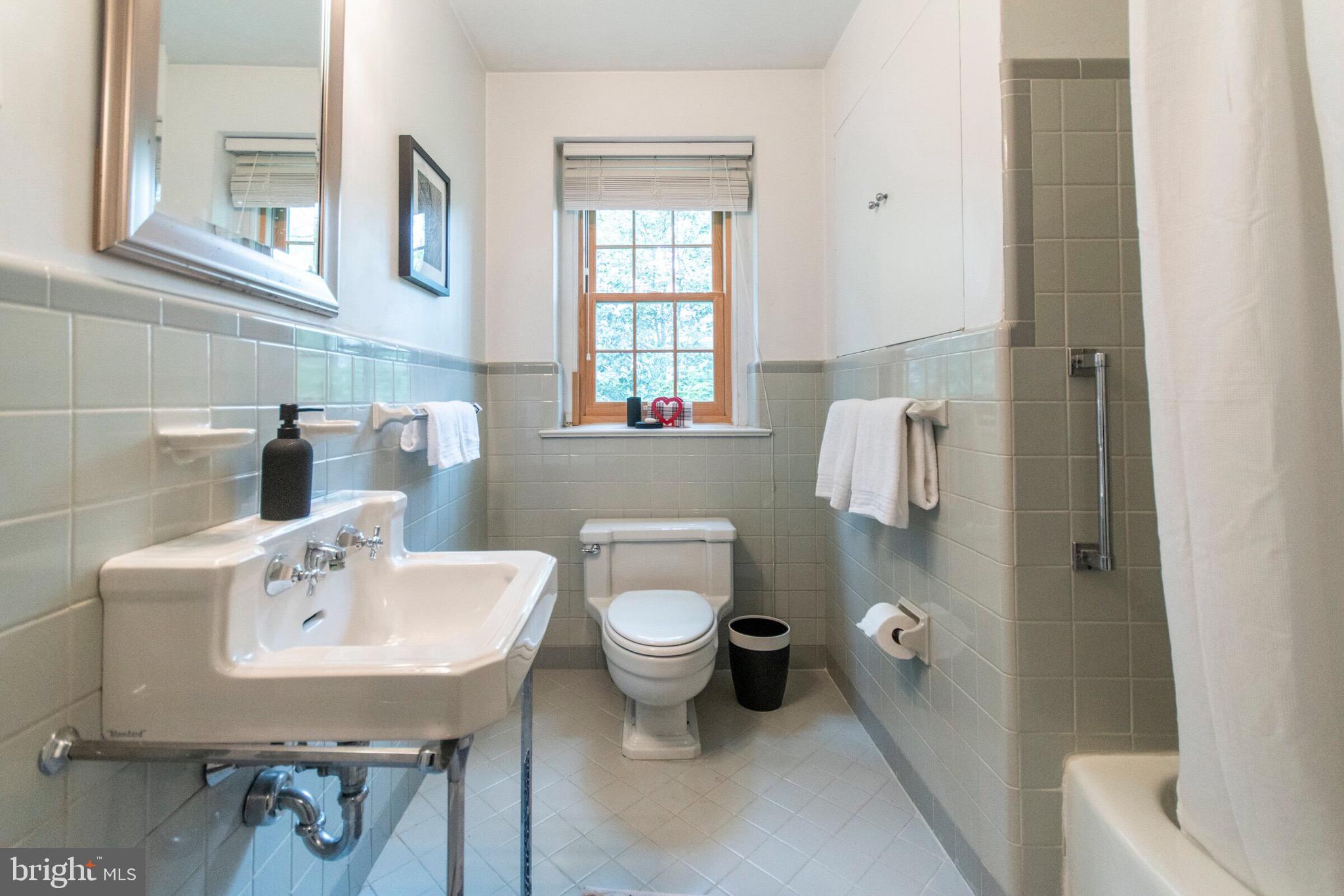 958 Leopard Road Rydal, PA 19046 - Photo 23 of 52